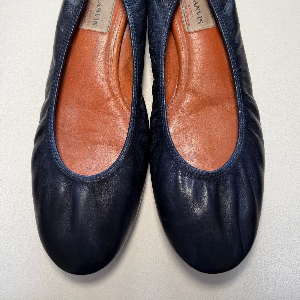 Lanvin Pairs Classic Ballet Flats – EU 40 / US 9 – Navy Blue Leather